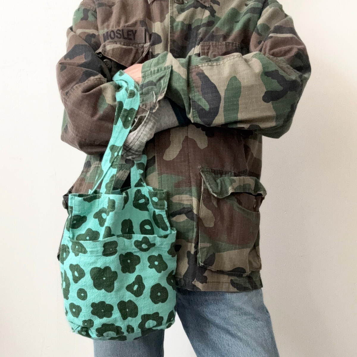 The Petite Tote in Celeste Grass Pool