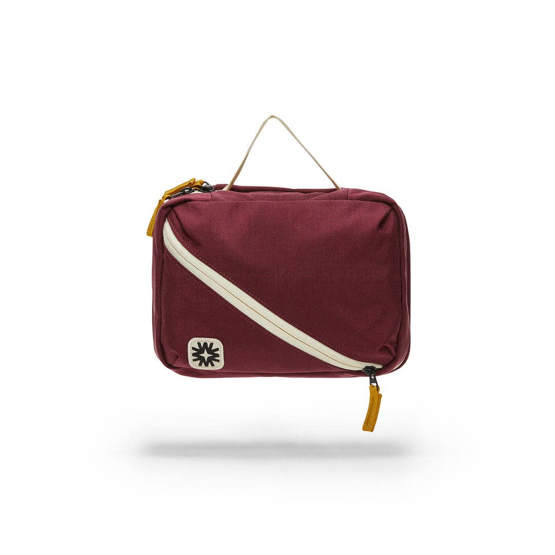 Toiletry Kit Berry