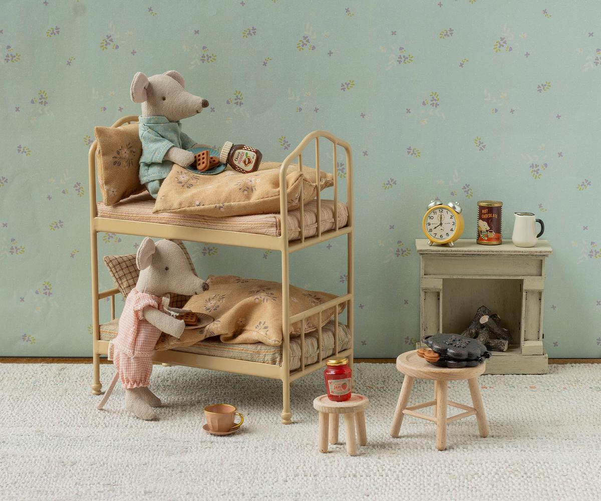 Wheat Bunk Bed