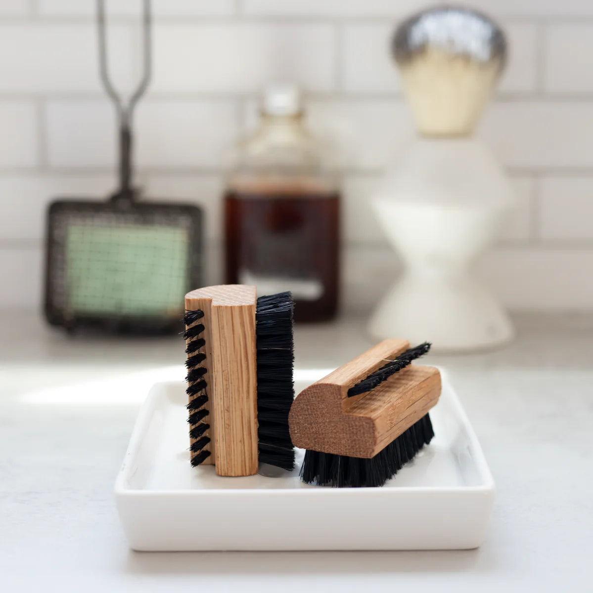 Urbana Wood Nail Brush