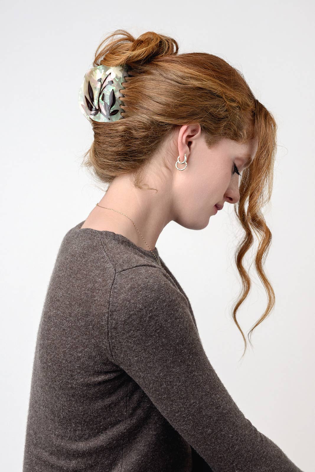 Bryony Floral XL Deep Women's Hair Claw Accessory in Cream