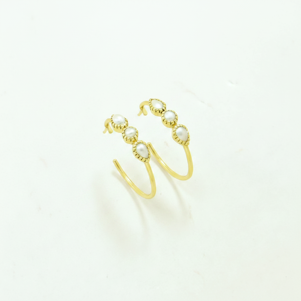 Oaklyn Hoop Earring Gold Plated - Natural Pearl